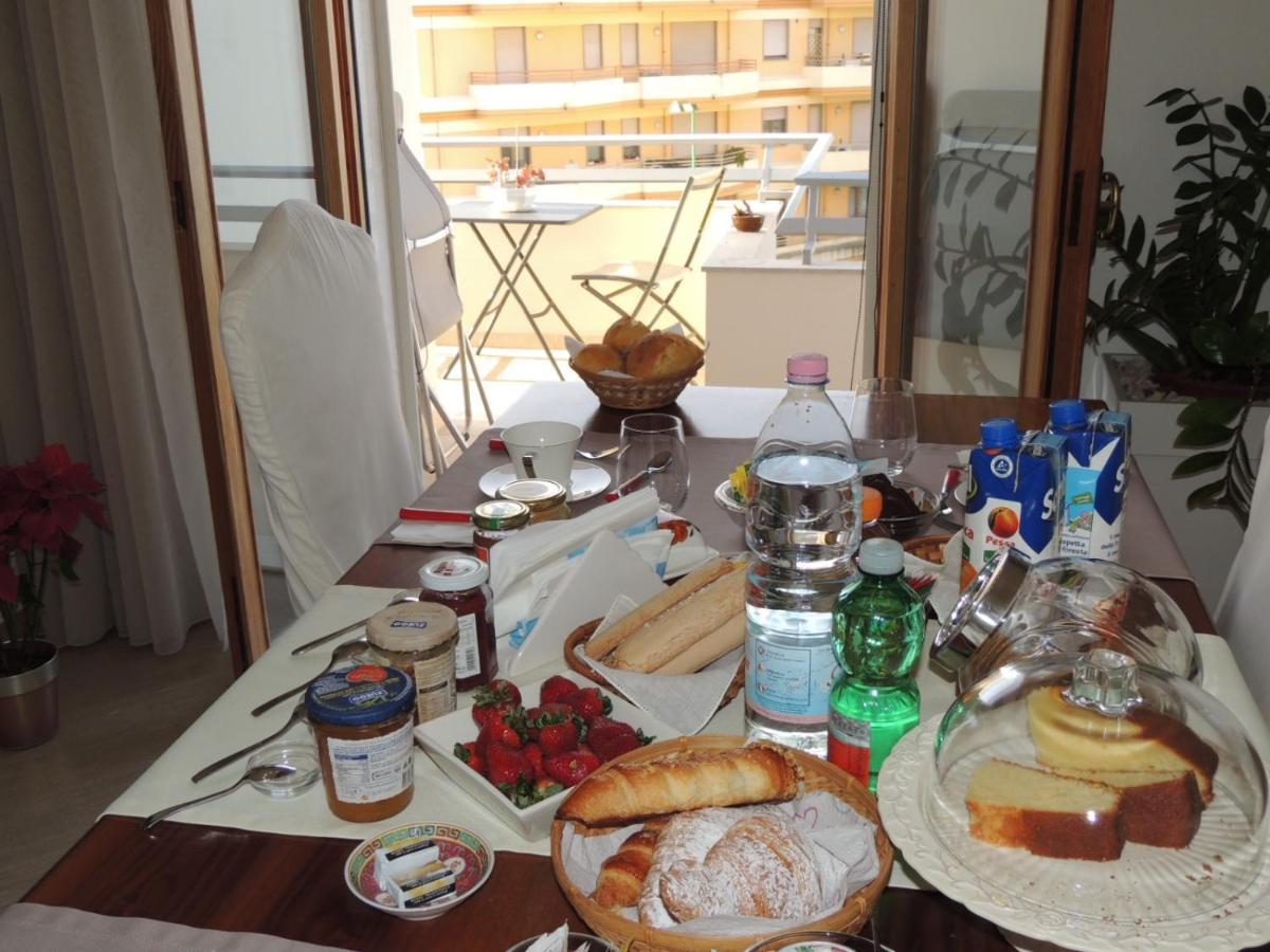 La Terrazza Bed & Breakfast Oristano Exterior photo