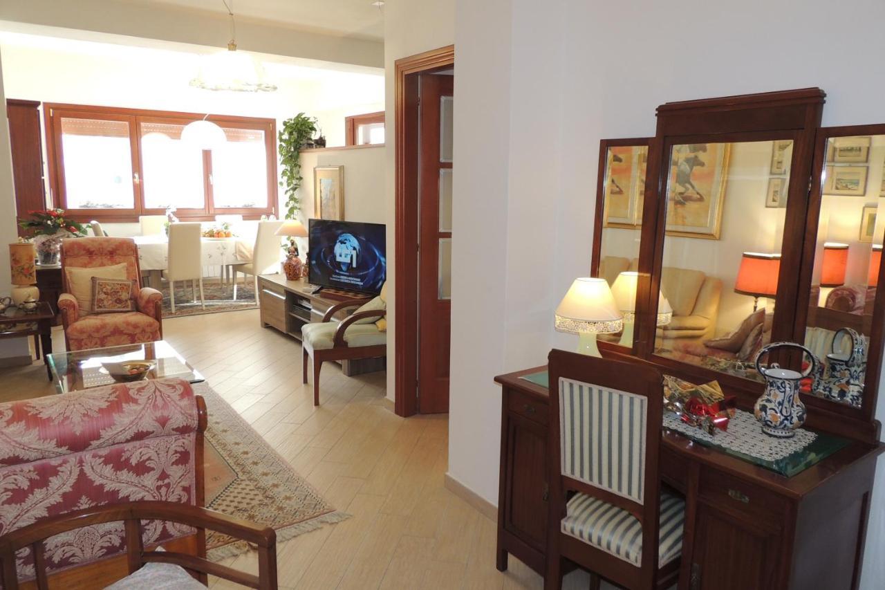 La Terrazza Bed & Breakfast Oristano Exterior photo